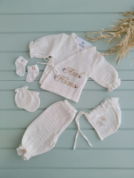 Müslin Bebek  Alt Üst Takım + Eldiven + Harf Çorap