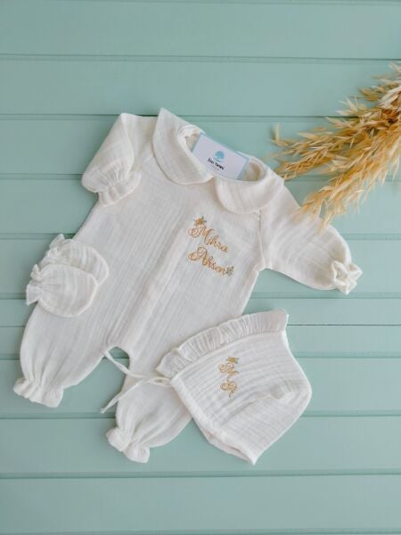 Müslin Bebe Yaka Tulum ( Eldiven isteğe özel eklenmektedir)